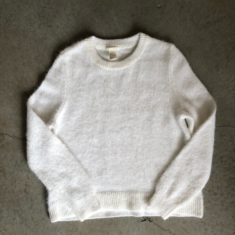 H&M white fuzzy furry sweater sz S